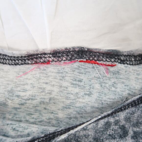 Vintage 90s/Y2K Grey Leopard Sheer Mesh Wide Boatneck Tee M - Picture 6 of 6